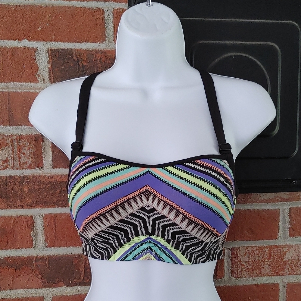 Victoria's Secret Colorful Striped Patterned Sports Bra Size 32D (253)